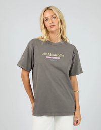 Vacation Relaxed Tee-Charcoal