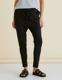 Jade Pant-Black