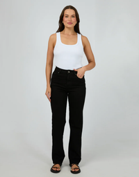 Mila Straight Comfort Jean-Black
