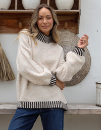 Tilly Blanket Stitch Knit-Latte/Chocolate