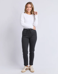 Penelope Jogger-Black