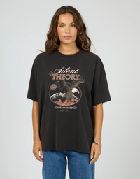 Silent Theory Shadow Oversized Tee in Washed black