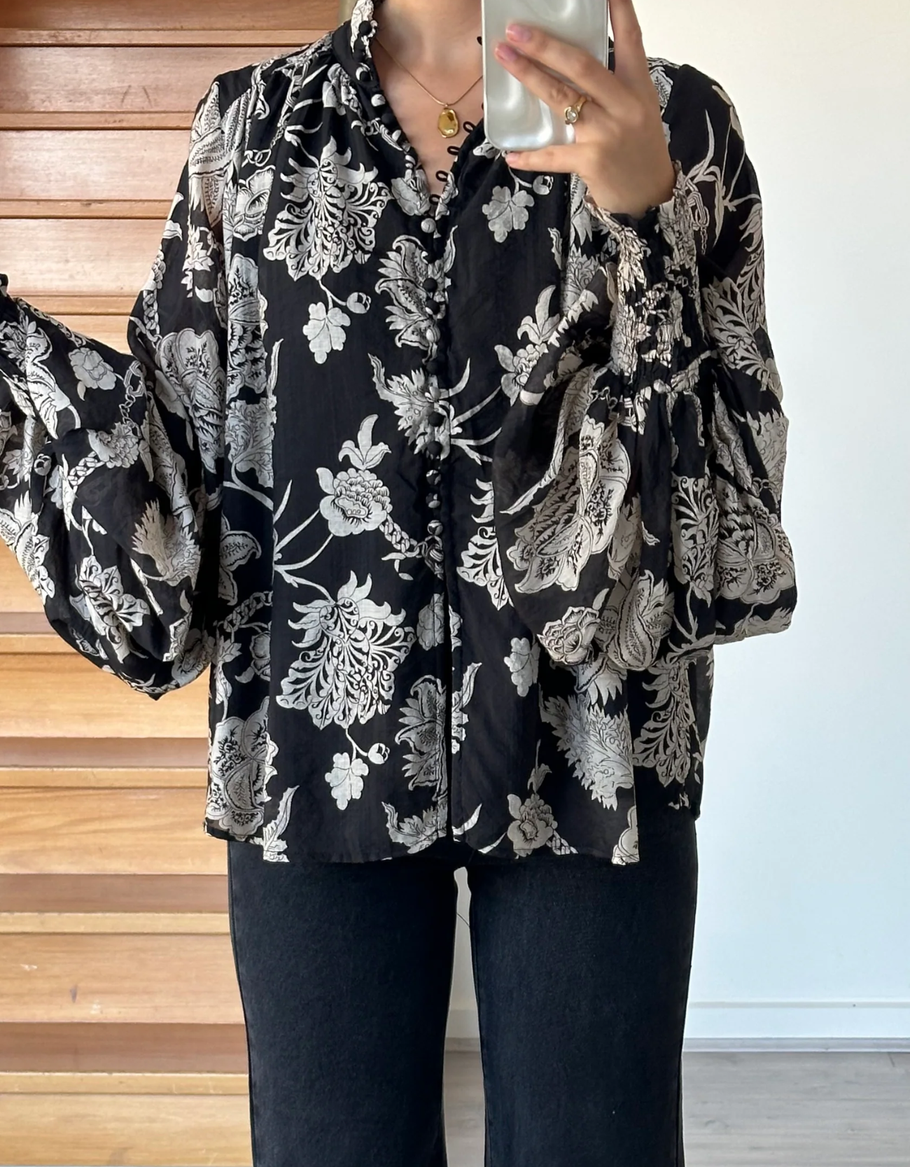 Jolie Dreams Blouse-Black