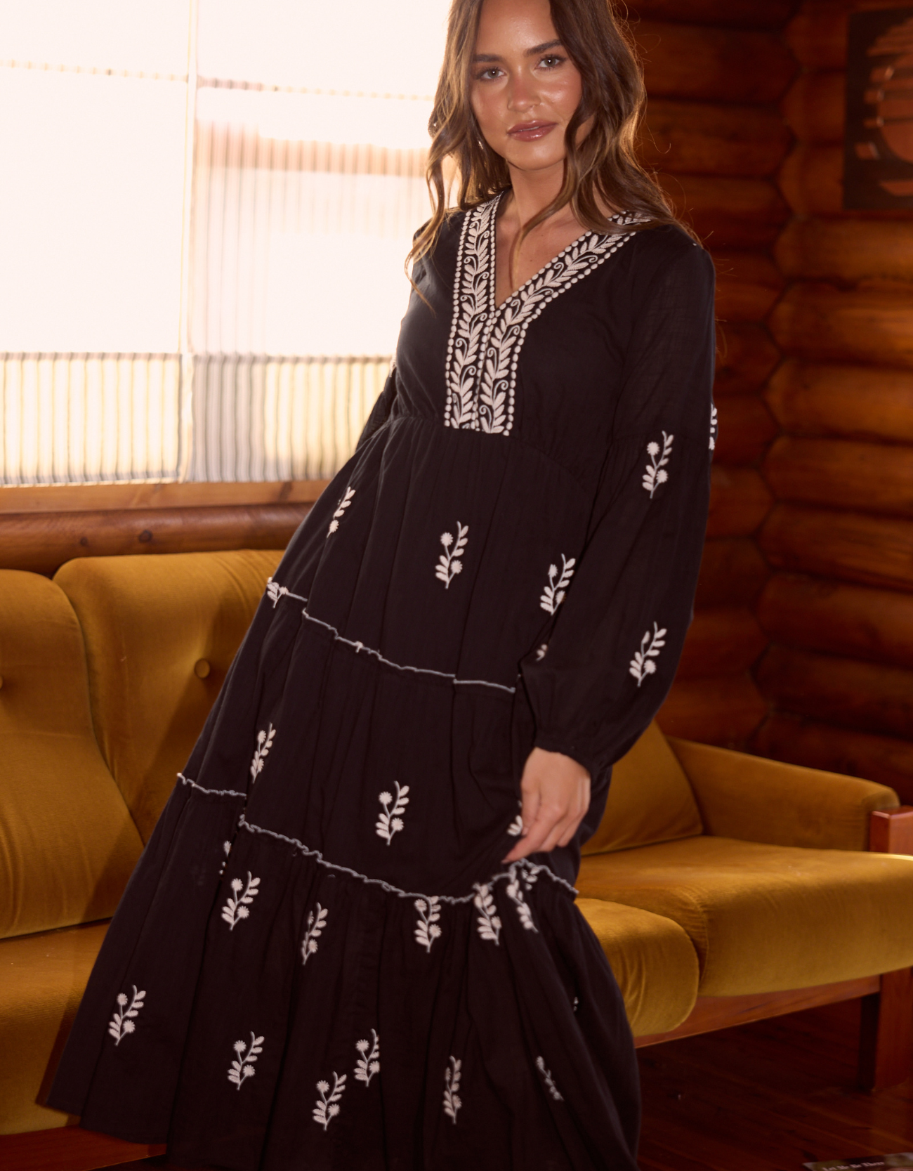 Vadella Dress-Black/Off White