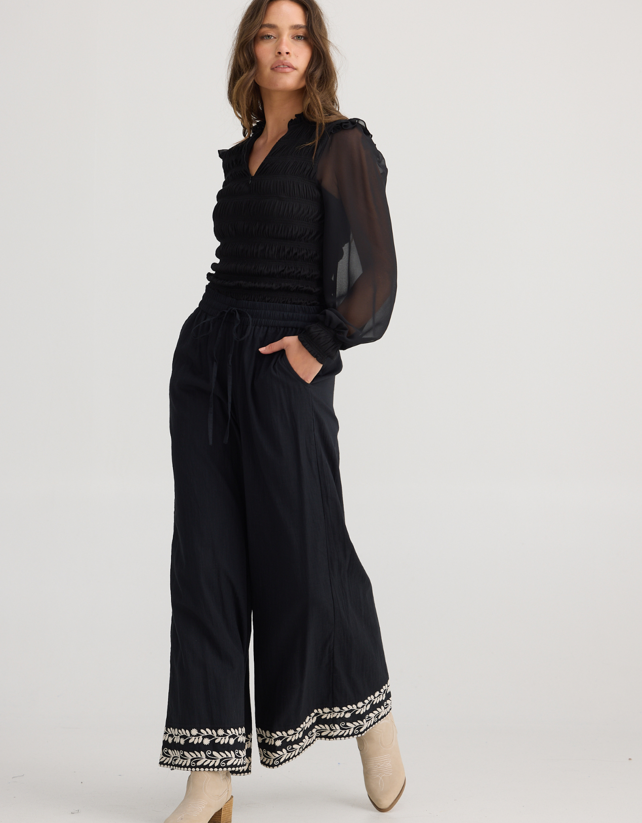 Aspire Pant-Black/Off White