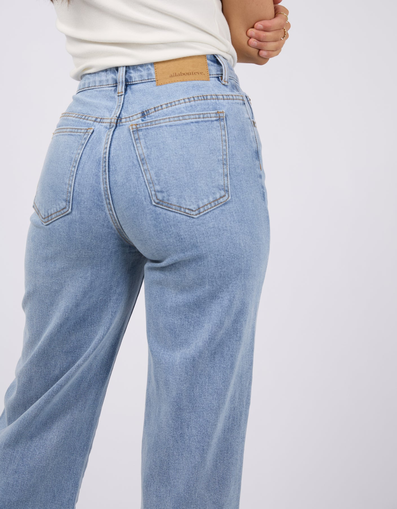 Jacqui Wide Leg Jean-Light Blue