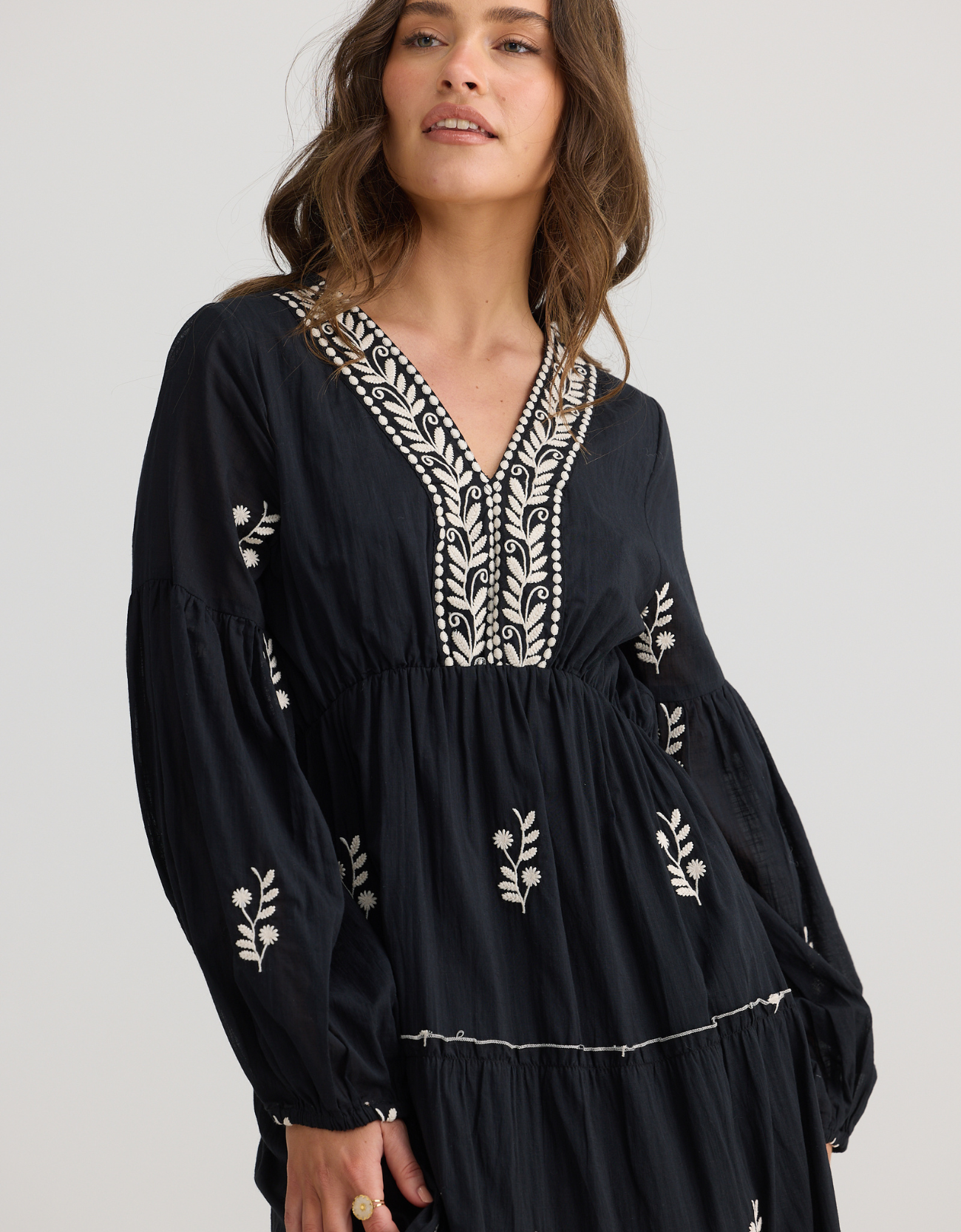 Vadella Dress-Black/Off White