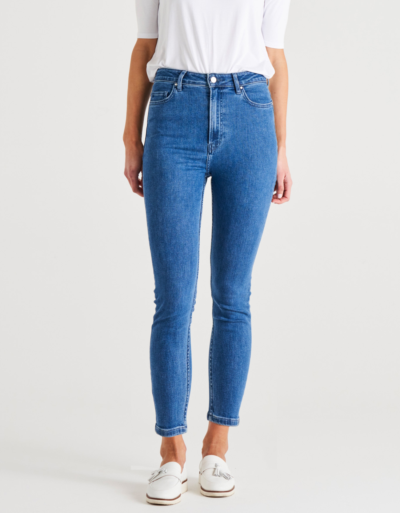 Betty Essential Jeans-Vintage Blue